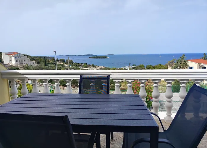 Rubi 4 Appartement Primošten